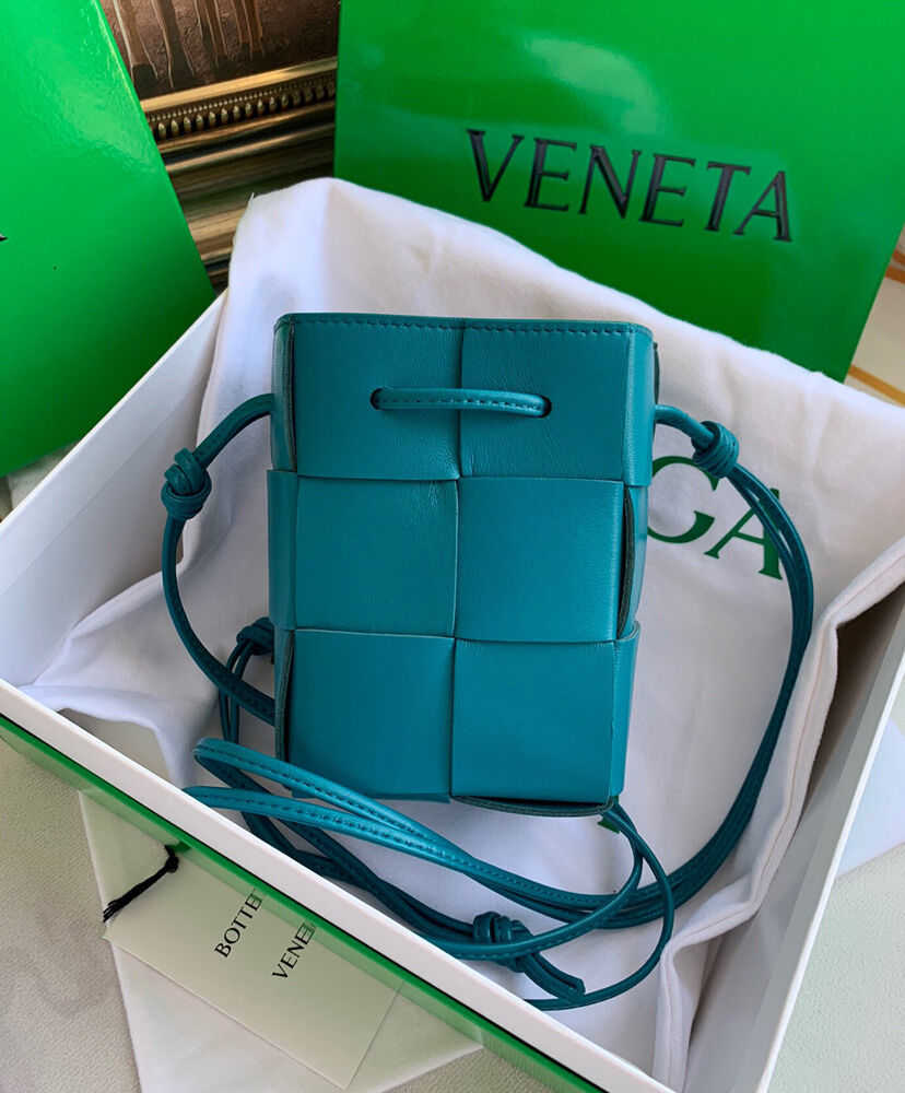 Bottega Veneta Cassette Leather Cross Body Bucket Bag Blue